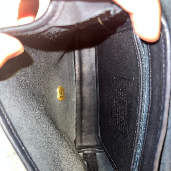 Coach Vintage Leather Black Crossbody Bag - Picture 7 of 9